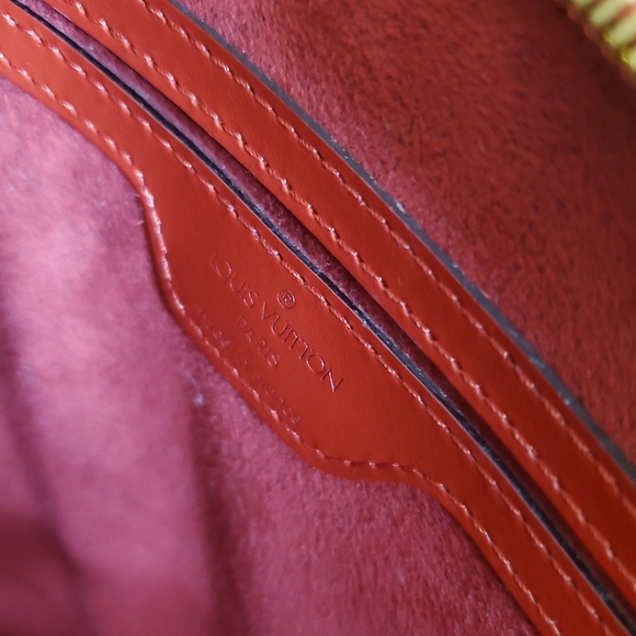 Louis Vuitton Saint Jacques Handbag Red Epi Leather Purse - Picture 11 of 14